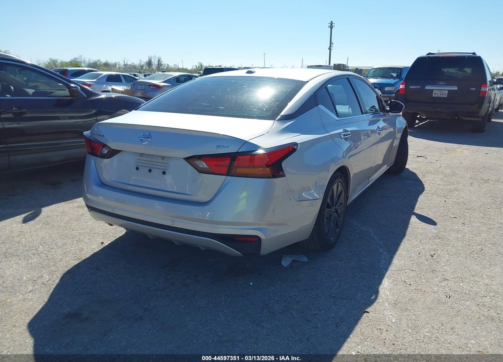 2021 NISSAN ALTIMA SV FWD VIN: 1N4BL4DV5MN403001