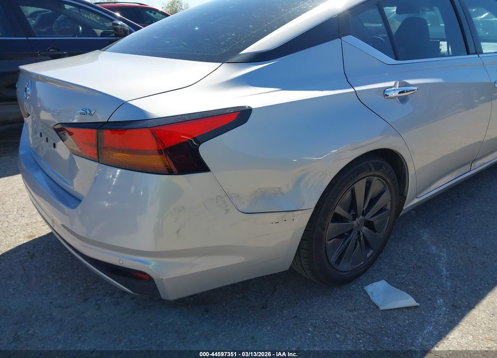 2021 NISSAN ALTIMA SV FWD VIN: 1N4BL4DV5MN403001
