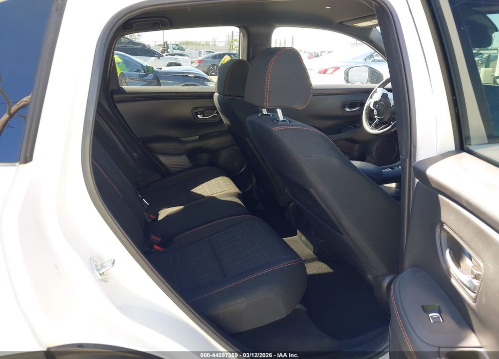 2024 HONDA HR-V 2WD SPORT/2WD SPORT W/O BSI VIN: 3CZRZ1H53RM702465