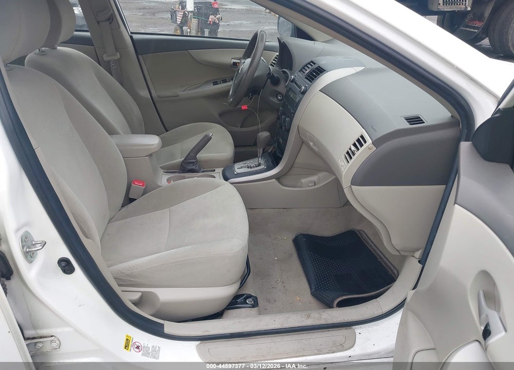 2010 TOYOTA COROLLA LE VIN: 1NXBU4EE3AZ385715