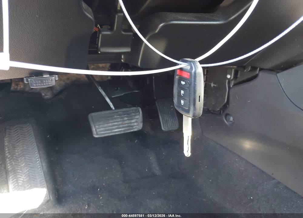 2014 HONDA CIVIC LX VIN: 19XFB2F5XEE267339