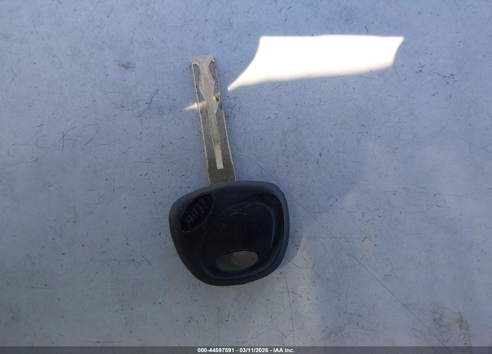2014 KIA SOUL + VIN: KNDJP3A57E7019560