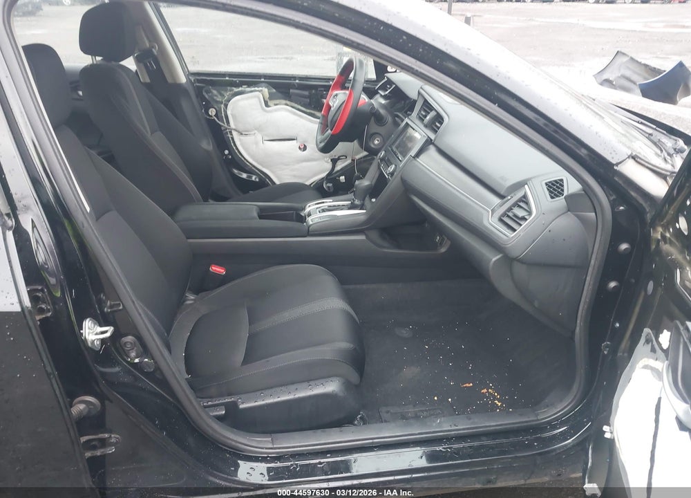 2018 HONDA CIVIC LX VIN: 2HGFC2F53JH574624