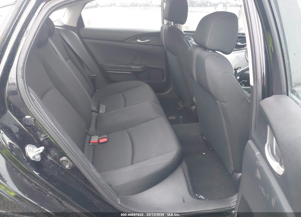 2018 HONDA CIVIC LX VIN: 2HGFC2F53JH574624