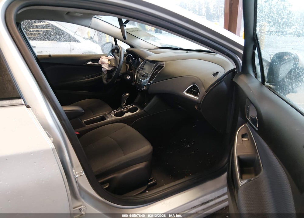 2018 CHEVROLET CRUZE LT AUTO VIN: 3G1BE6SMXJS651832