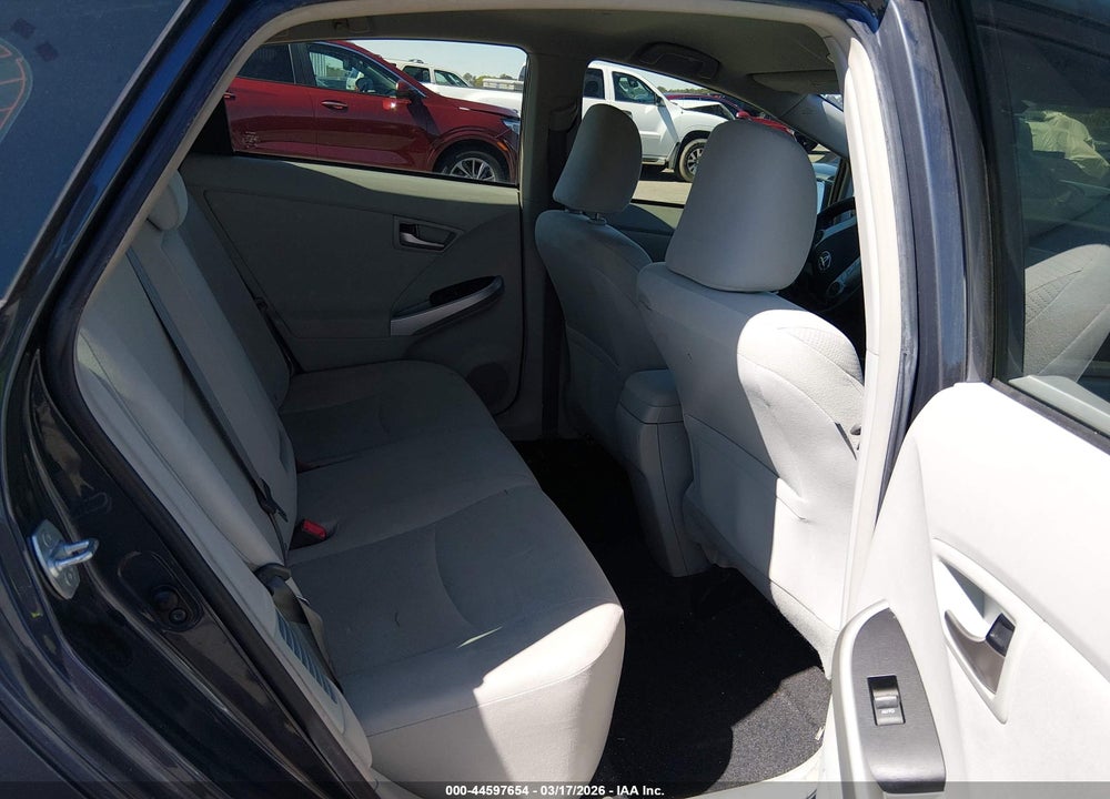 2015 TOYOTA PRIUS TWO VIN: JTDKN3DU7F1980418