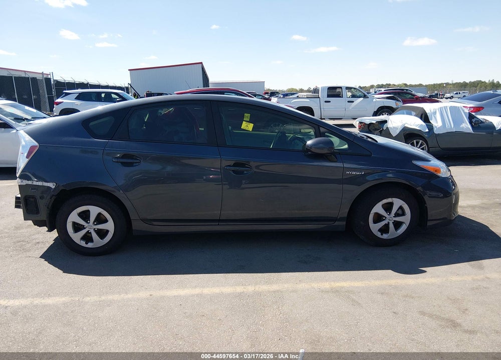 2015 TOYOTA PRIUS TWO VIN: JTDKN3DU7F1980418