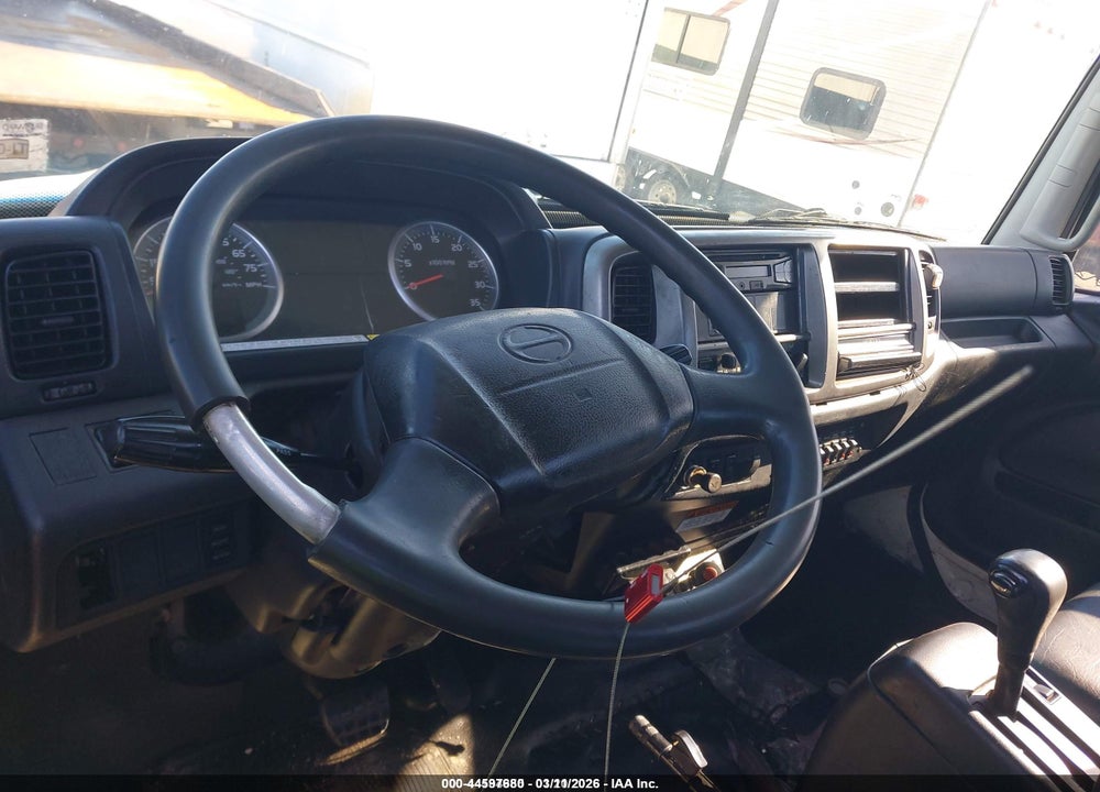 2014 HINO 258/268 VIN: 5PVNE8JP0E4S50842