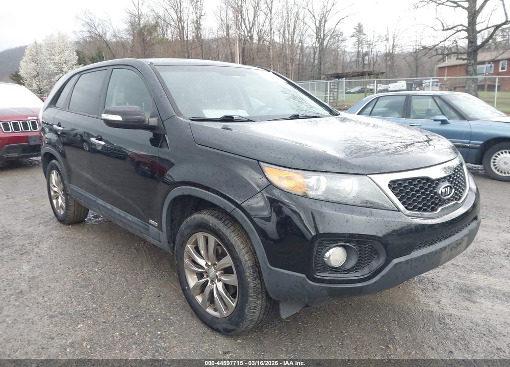 2011 KIA SORENTO EX VIN: 5XYKUCA17BG018126