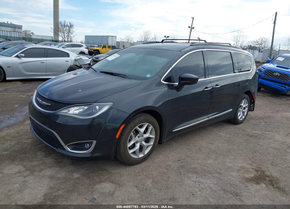 2017 CHRYSLER PACIFICA TOURING-L VIN: 2C4RC1BG1HR538075