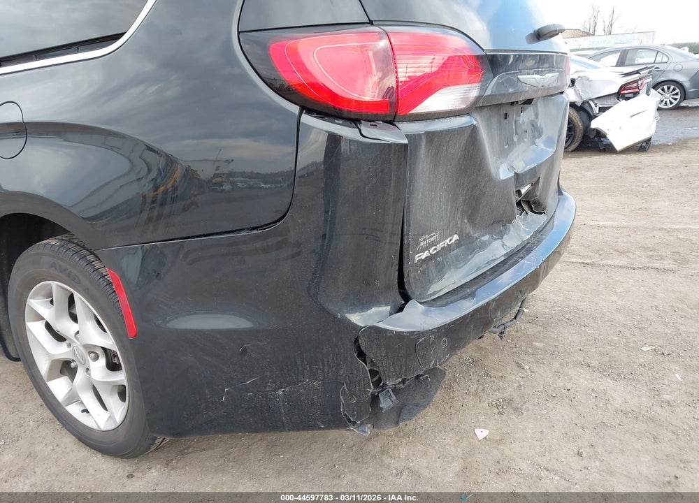 2017 CHRYSLER PACIFICA TOURING-L VIN: 2C4RC1BG1HR538075