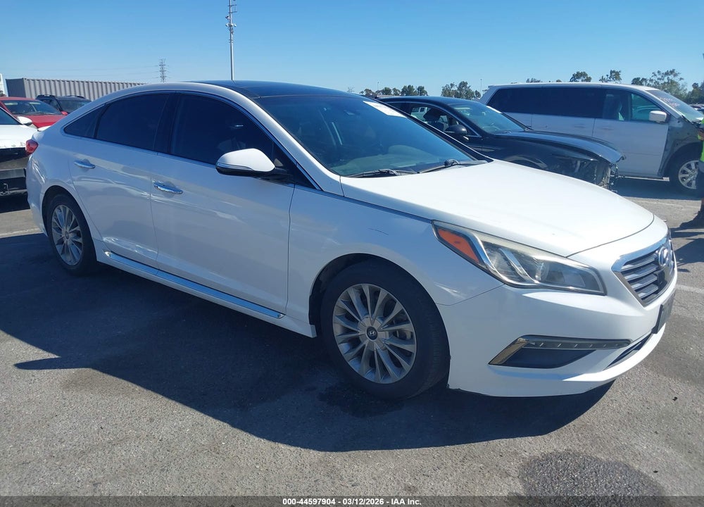 2015 HYUNDAI SONATA LIMITED VIN: 5NPE34AF7FH028560