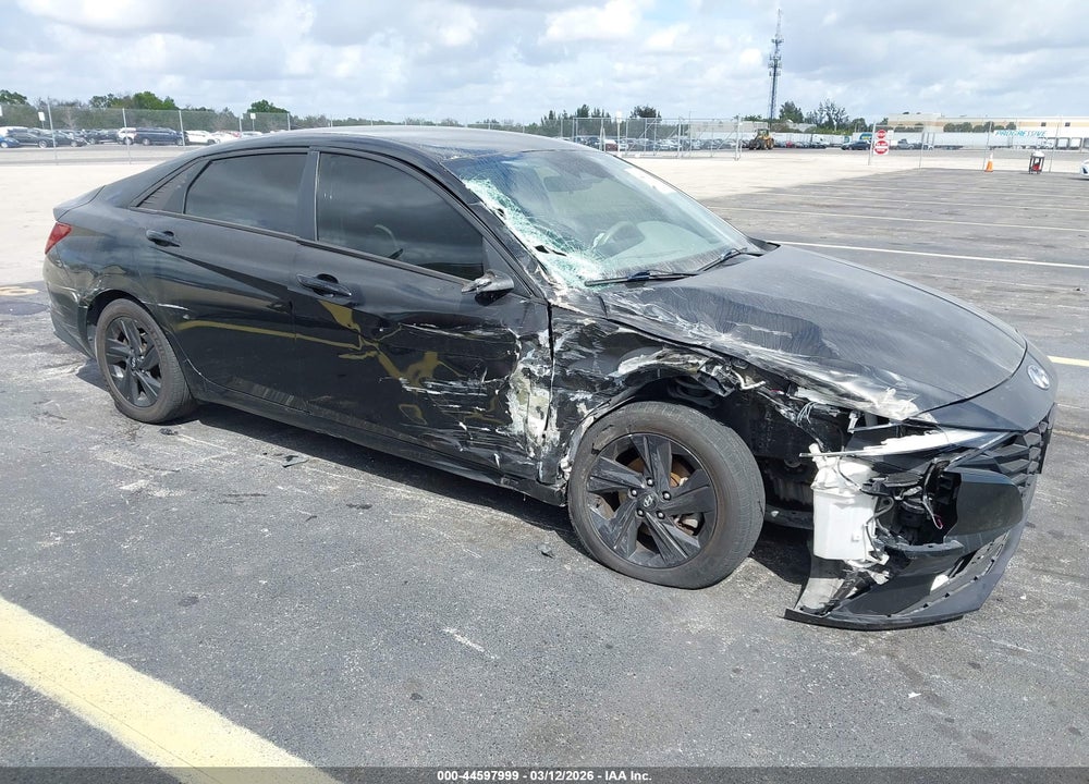 2021 HYUNDAI ELANTRA SEL VIN: 5NPLM4AG0MH011769