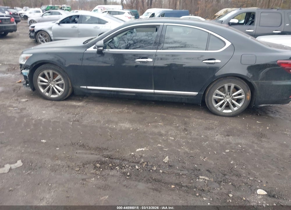 2015 LEXUS LS 460 VIN: JTHCL5EF0F5023240