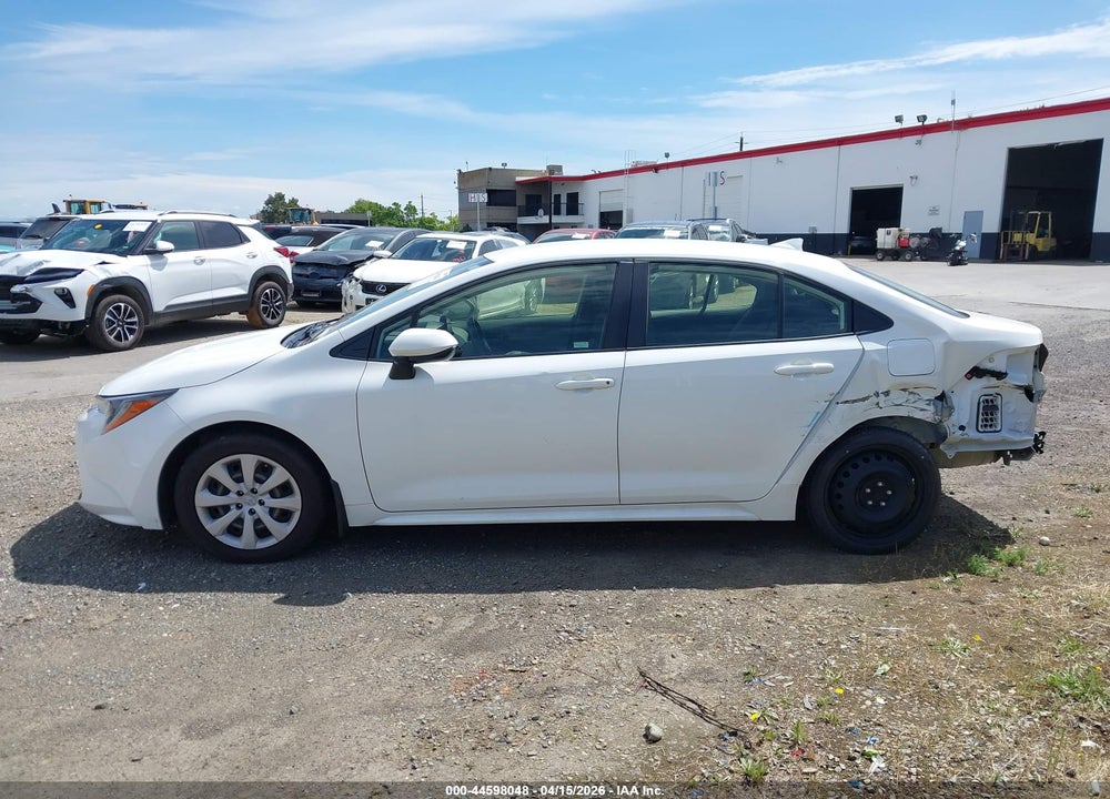 2022 TOYOTA COROLLA LE VIN: JTDEPMAE7N3023297