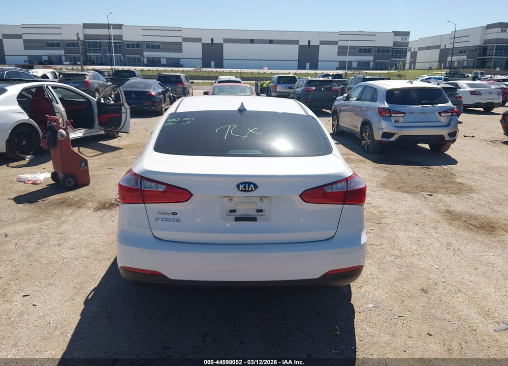 2016 KIA FORTE LX VIN: KNAFK4A60G5496670