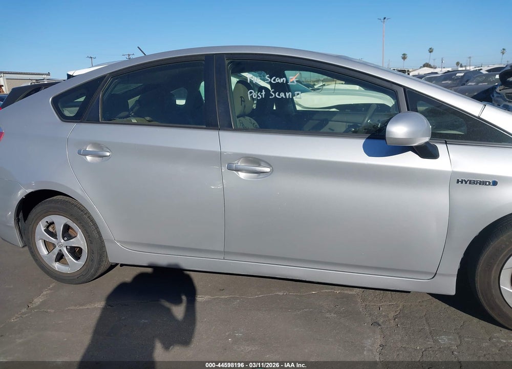 2015 TOYOTA PRIUS TWO VIN: JTDKN3DU9F1918907