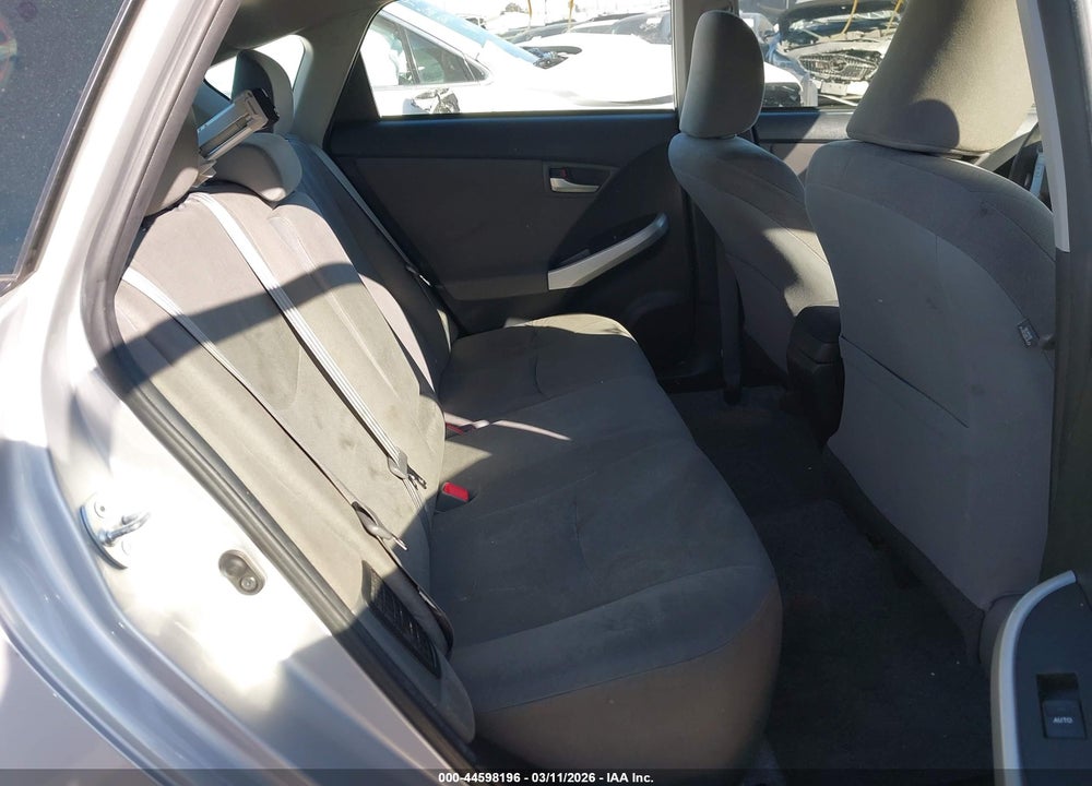 2015 TOYOTA PRIUS TWO VIN: JTDKN3DU9F1918907
