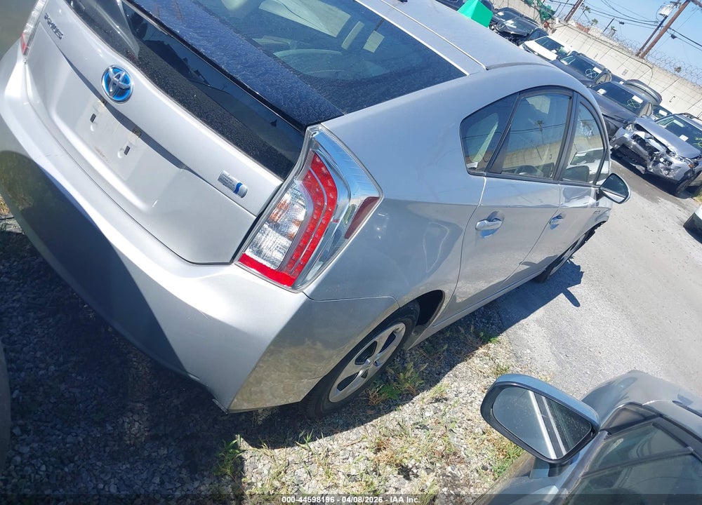 2015 TOYOTA PRIUS TWO VIN: JTDKN3DU9F1918907