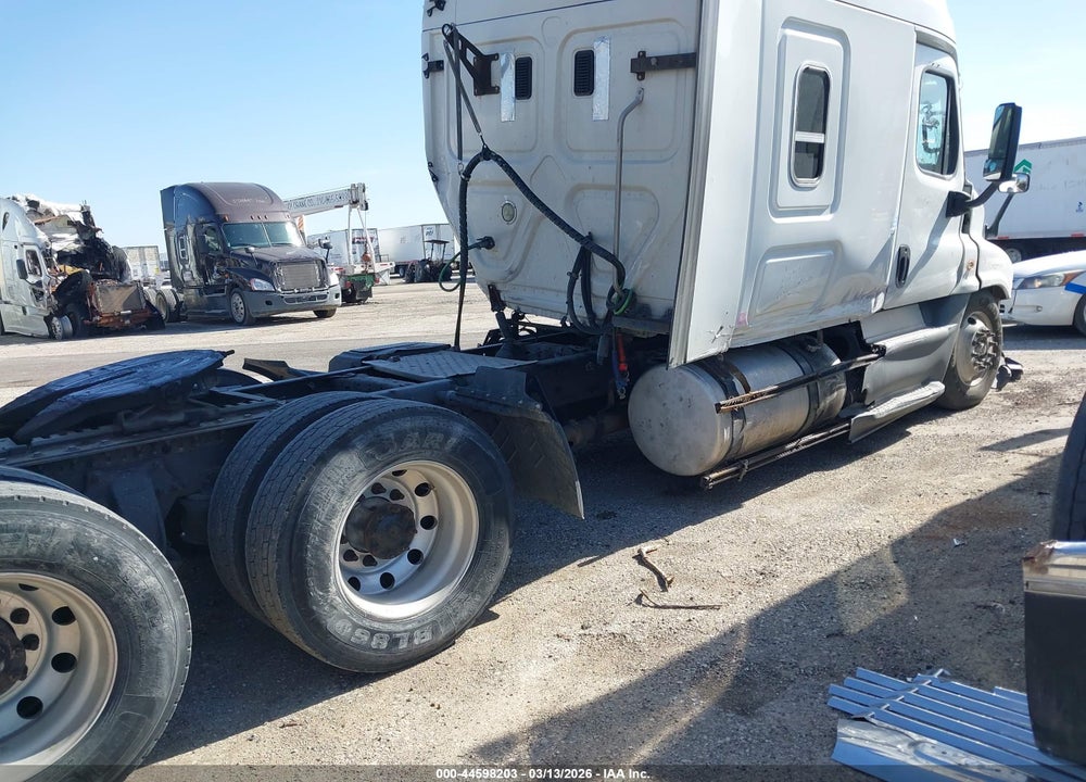 2014 FREIGHTLINER CASCADIA 125 VIN: 3AKJGLBGXESFL8609