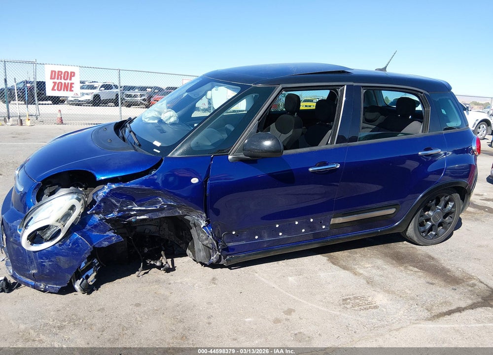 2015 FIAT 500L URBANA TREKKING VIN: ZFBCFADH9FZ032552