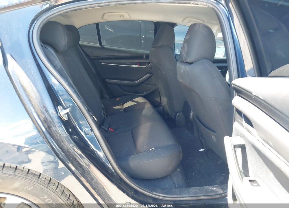 2021 MAZDA 3 2.5 S VIN: JM1BPAAL4M1321008