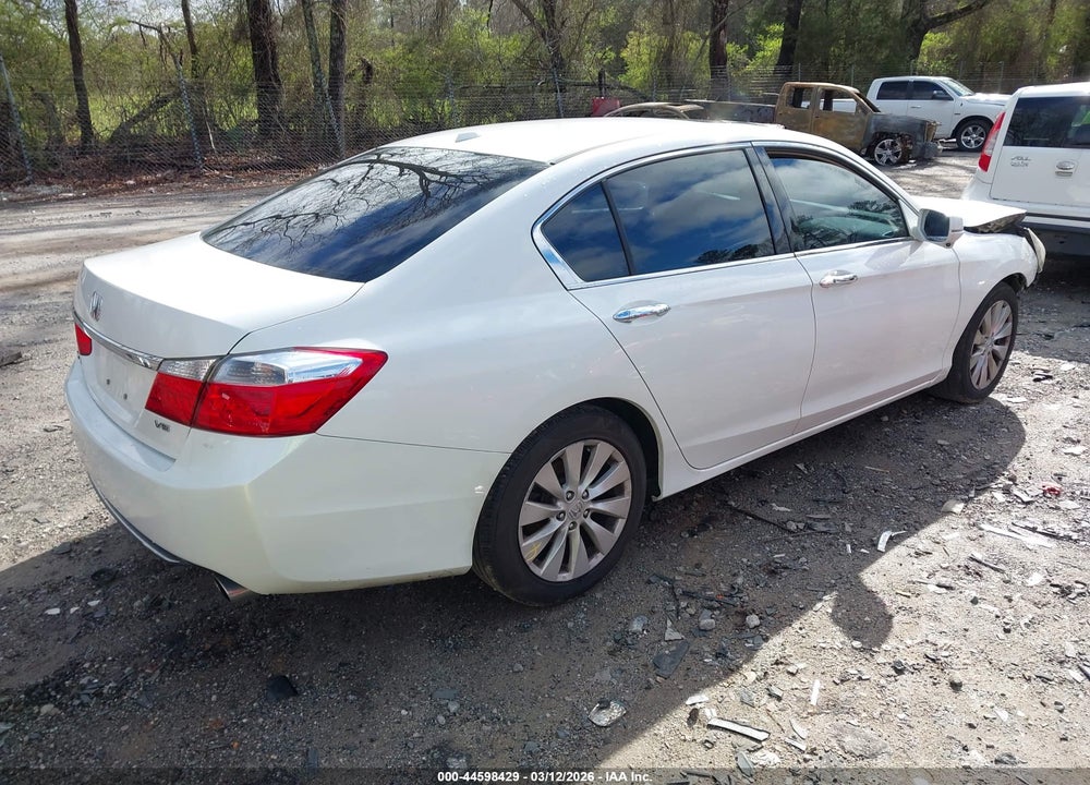2013 HONDA ACCORD EX-L V-6 VIN: 1HGCR3F88DA023934
