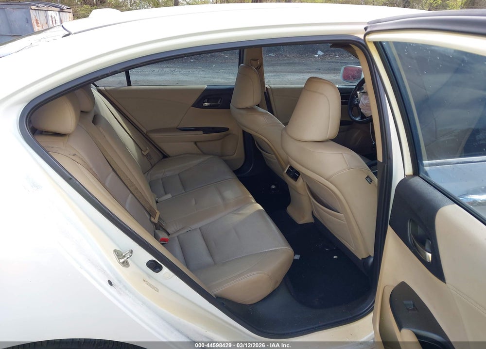 2013 HONDA ACCORD EX-L V-6 VIN: 1HGCR3F88DA023934