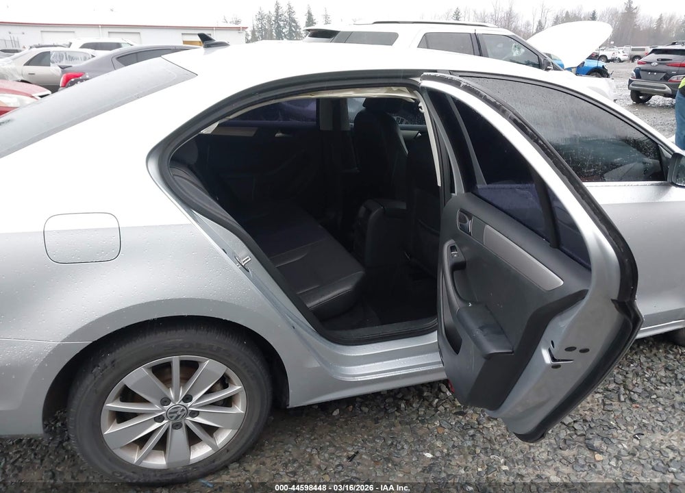 2016 VOLKSWAGEN JETTA 1.4T SE VIN: 3VWD67AJ0GM328992
