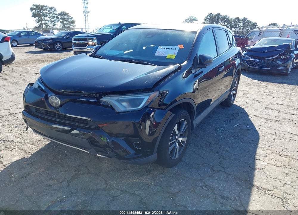 2018 TOYOTA RAV4 XLE VIN: 2T3WFREV3JW506467
