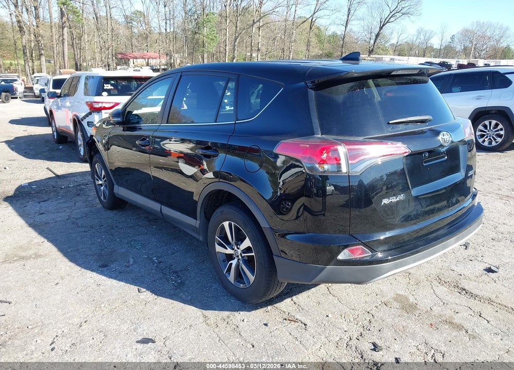 2018 TOYOTA RAV4 XLE VIN: 2T3WFREV3JW506467