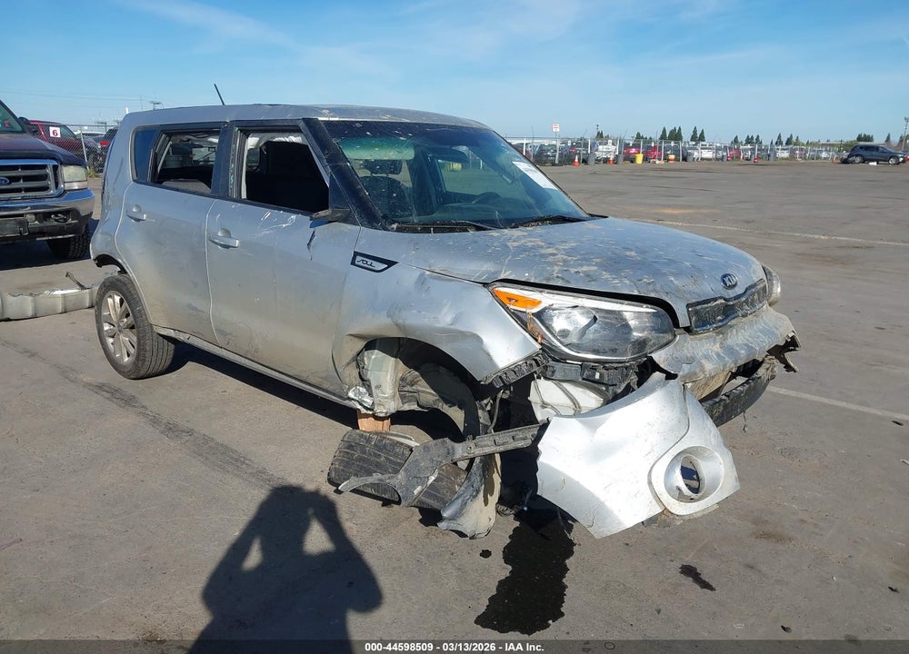 2017 KIA SOUL + VIN: KNDJP3A5XH7467960