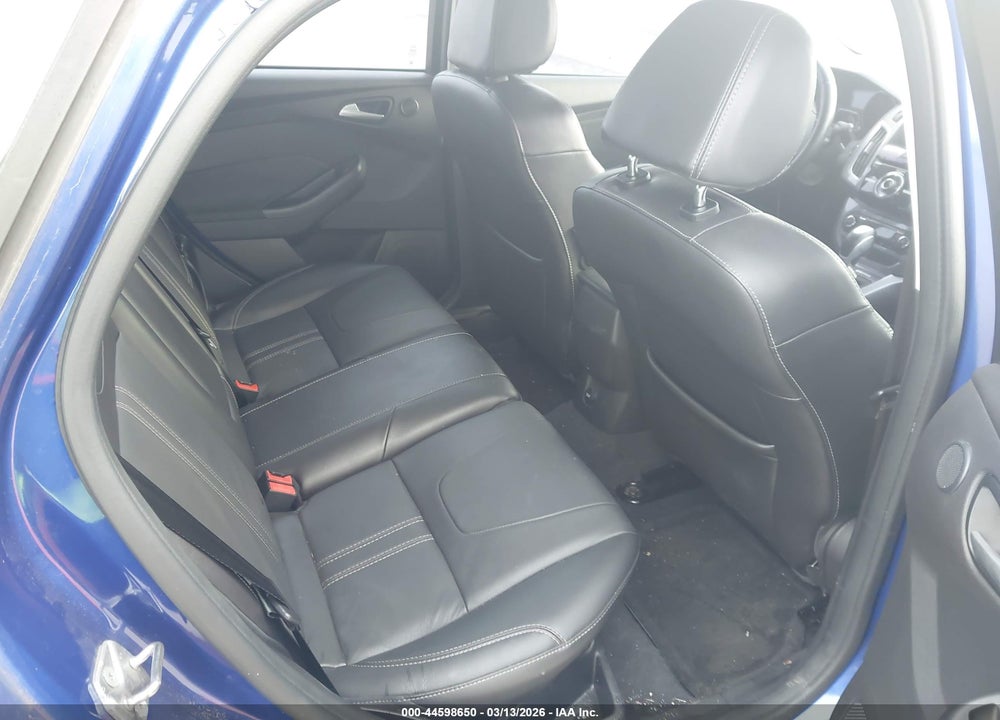 2014 FORD FOCUS TITANIUM VIN: 1FADP3N23EL459513