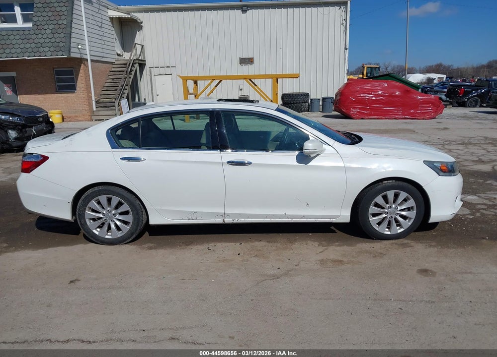 2013 HONDA ACCORD EX-L V-6 VIN: 1HGCR3F84DA022764