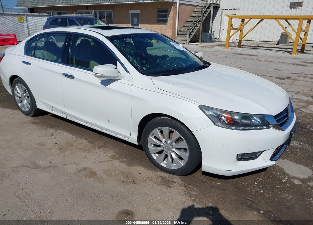 2013 HONDA ACCORD EX-L V-6 VIN: 1HGCR3F84DA022764