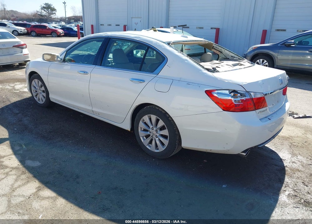 2013 HONDA ACCORD EX-L V-6 VIN: 1HGCR3F84DA022764