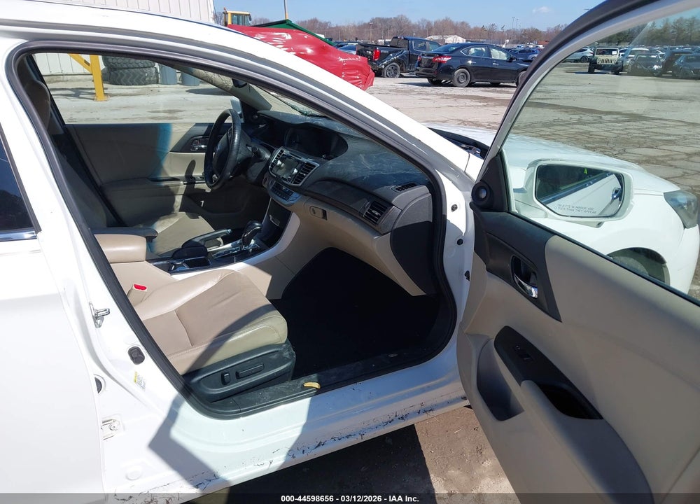 2013 HONDA ACCORD EX-L V-6 VIN: 1HGCR3F84DA022764