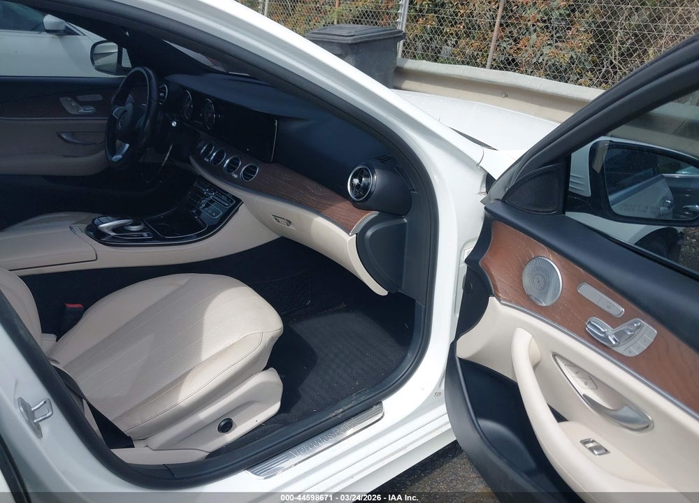 2017 MERCEDES-BENZ E 300 VIN: WDDZF4JB3HA018551