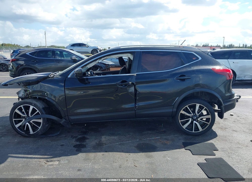 2017 NISSAN ROGUE SPORT SL VIN: JN1BJ1CP0HW019633
