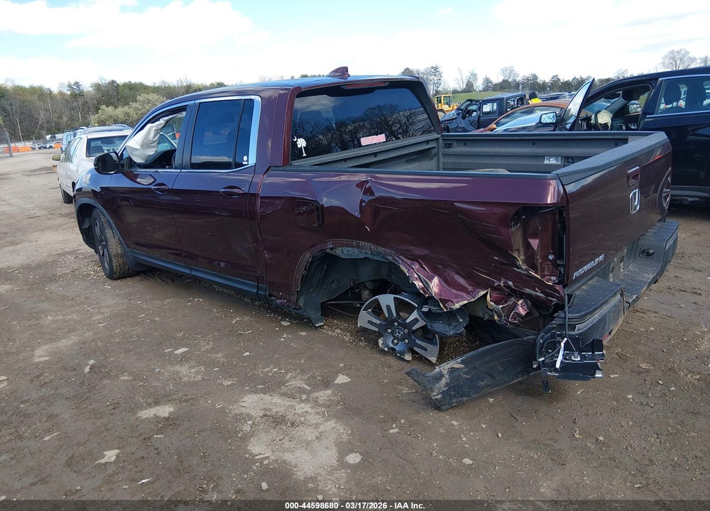 2017 HONDA RIDGELINE RTL-T VIN: 5FPYK2F64HB011303