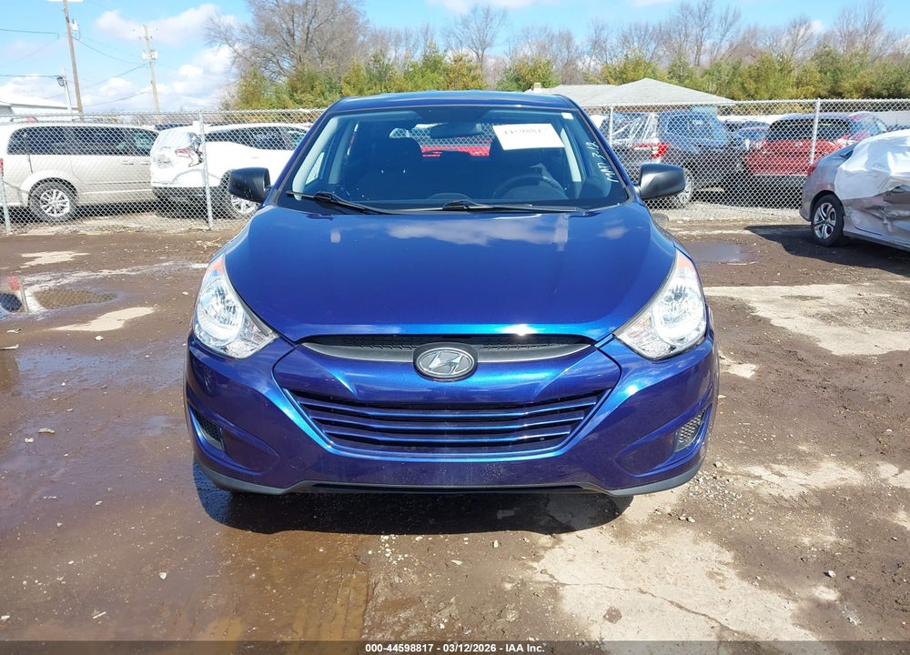 2010 HYUNDAI TUCSON GLS VIN: KM8JT3AC3AU112982