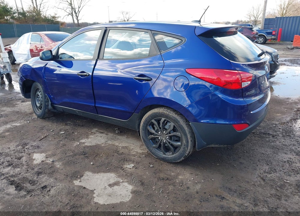 2010 HYUNDAI TUCSON GLS VIN: KM8JT3AC3AU112982