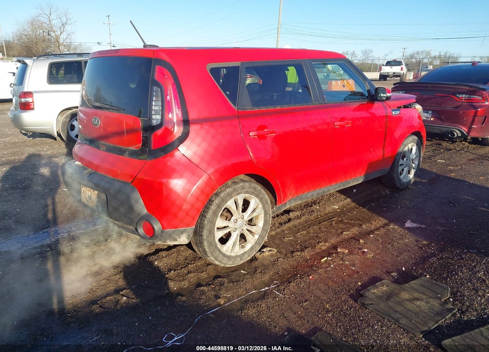 2014 KIA SOUL + VIN: KNDJP3A57E7714752