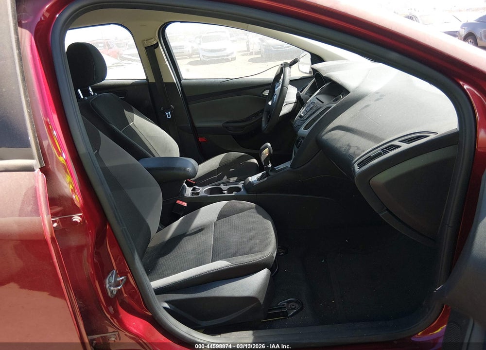 2014 FORD FOCUS SE VIN: 1FADP3F24EL449569
