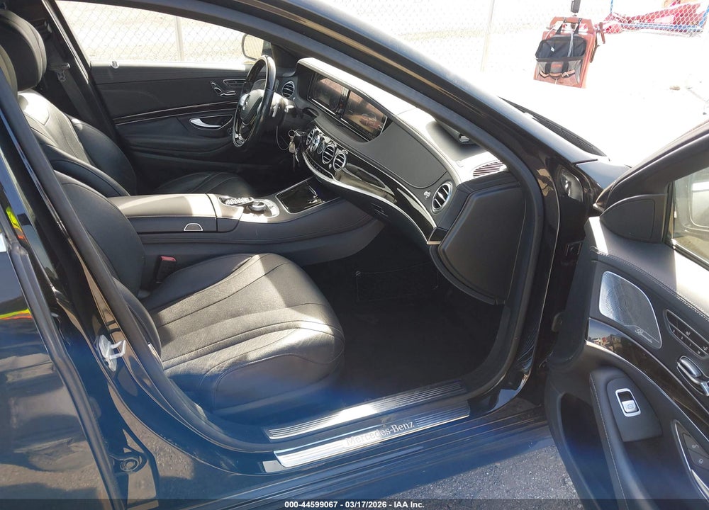 2014 MERCEDES-BENZ S 550 VIN: WDDUG8CB8EA065081