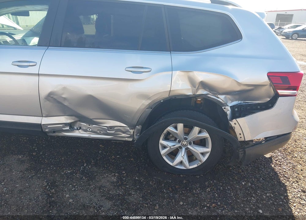 2018 VOLKSWAGEN ATLAS 3.6L V6 SE VIN: 1V2KR2CA5JC536357