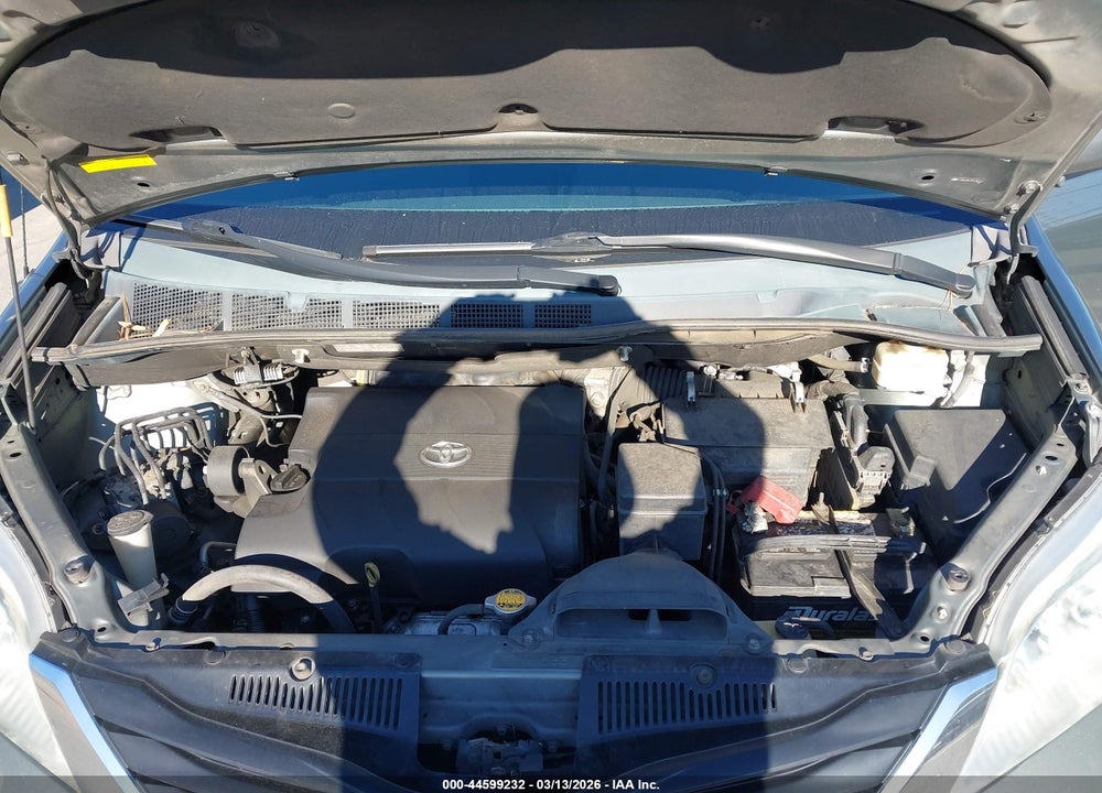 2013 TOYOTA SIENNA LE V6 8 PASSENGER VIN: 5TDKK3DC3DS392337