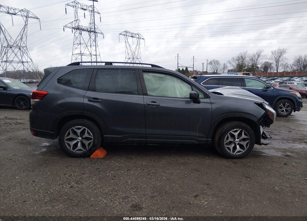 2020 SUBARU FORESTER PREMIUM VIN: JF2SKAJC2LH531533
