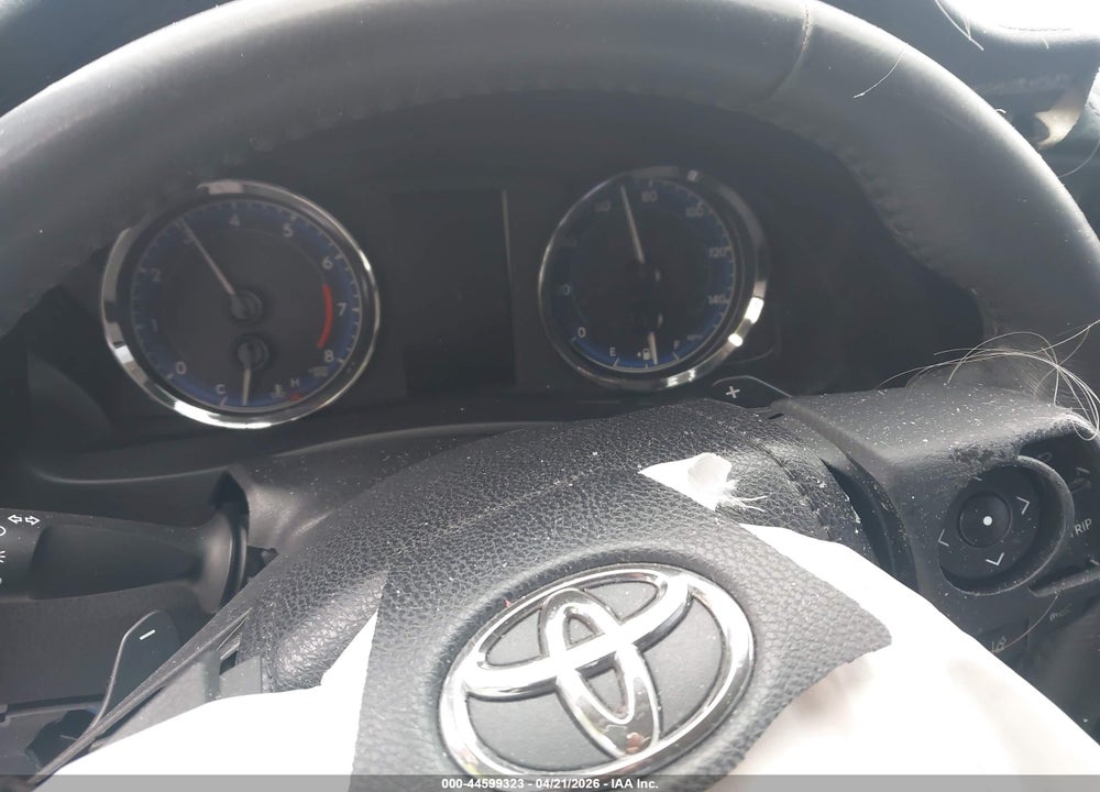 2018 TOYOTA COROLLA SE VIN: 5YFBURHE3JP826124