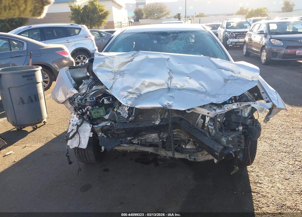 2018 TOYOTA COROLLA SE VIN: 5YFBURHE3JP826124